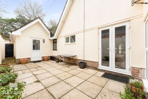 Patio- click for photo gallery